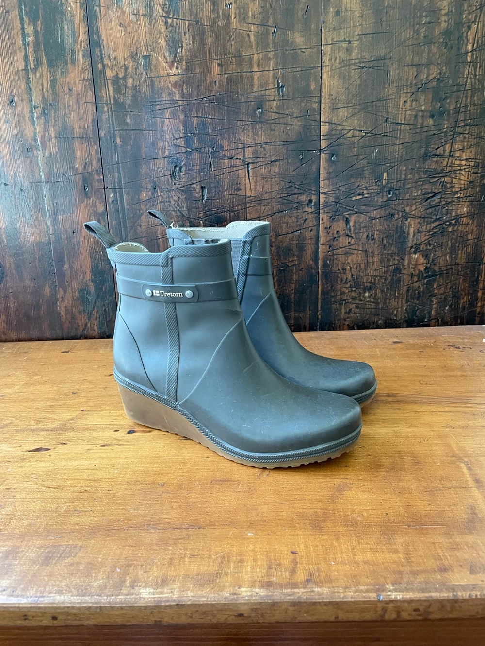 Tretorn Plask Mid Gray Wedge Rain Boots Size 7.5